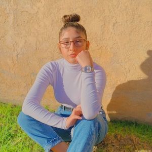 Meet your Posher, Daniela